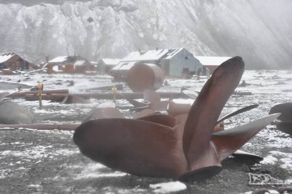 As ruínas da antiga estação baleeira de Stromness, na Geórgia do Sul